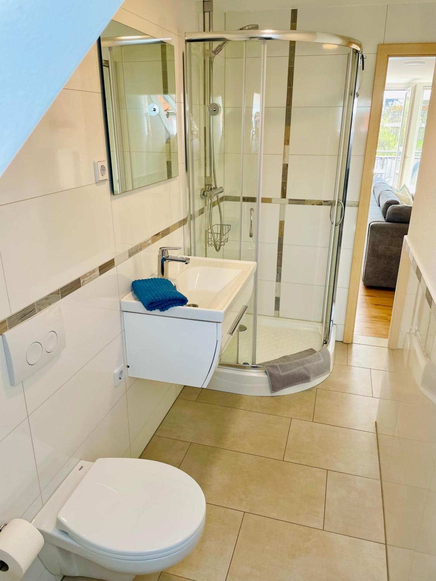 Stadtoase Geraeumige Gaestewohnungen Mit Balkon, Komfort, Modernitaet Und Ruhe, Fuer Monteure Geeignet, Free Wifi Frankenberg Exterior foto